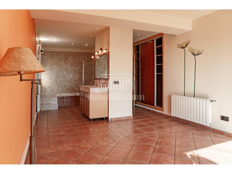 Foto b5d6c56a-2786-4015-a5bc-2de383c61cae. Casa  en venta . en residencial Blanes - vistamar Blanes