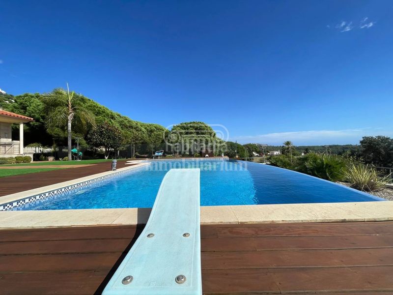 Foto 6f0c0067-dac8-43e1-935d-d2fa9451b776. Xalet amb calefacció aparcament piscina a Roca Grossa Lloret de Mar