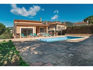 Xalet  Antic de tossa. Villa en venta para reformar en la montgoda.