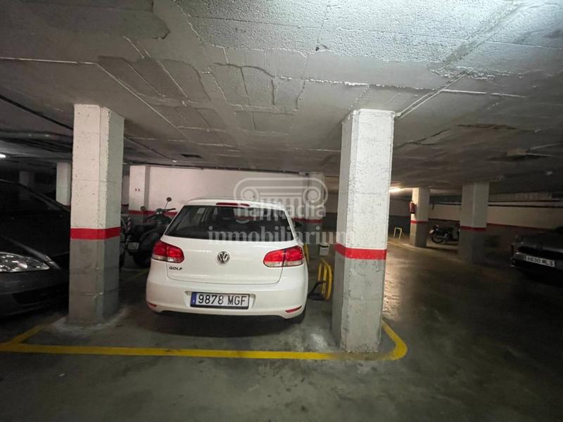 Foto 5b0d0879-e657-4588-be35-7759d8fb24e4. Aparcament cotxe a Fenals Lloret de Mar