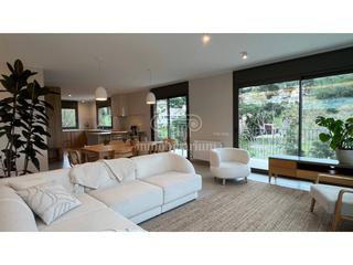 Chalet in Roca Grossa. Chalet en venta de obra nueva en roca grossa.