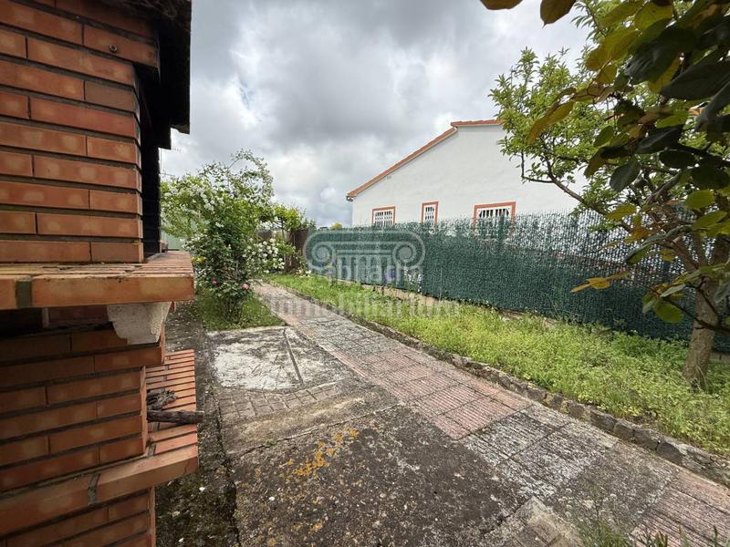 Foto 991ce6d1-a3fa-4050-b3af-48c198bf6490. Casa amb aparcament piscina a Aiguaviva Parc Vidreres