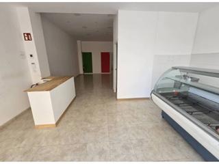 Lloguer Local Comercial  Maria aurelia campmany. Local en alquiler en el rieral