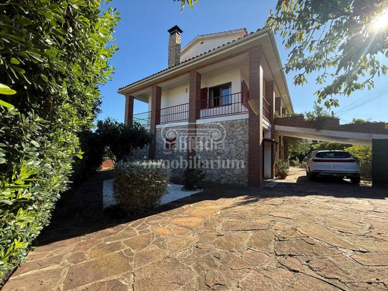 Foto 35f65ad8-ec45-4096-864c-44d01d22c6eb. Chalet con riscaldamento parcheggio in Arenys de Munt