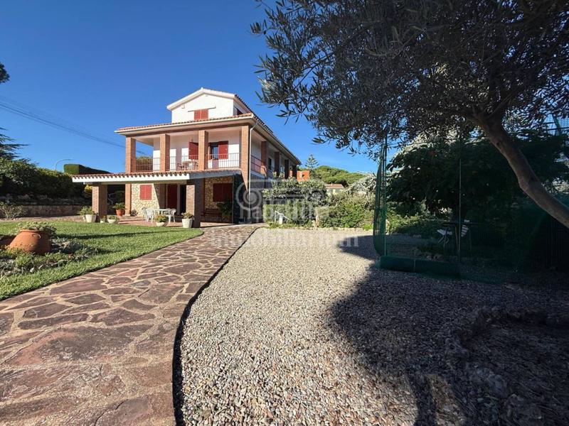 Foto b0b80354-2dec-47f8-9e26-30d29c267ad0. Chalet con riscaldamento parcheggio in Arenys de Munt