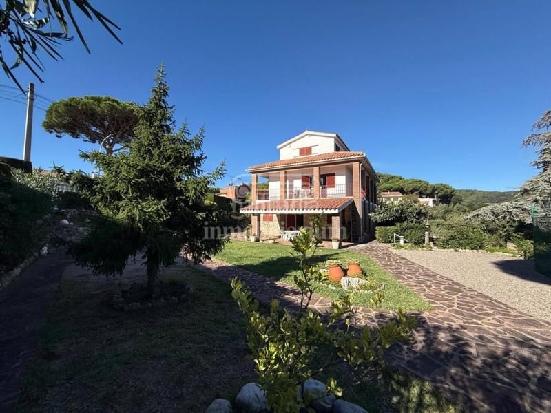 Foto c1d5aca5-67cc-4104-a62c-666efbe3793e. Chalet con riscaldamento parcheggio in Arenys de Munt