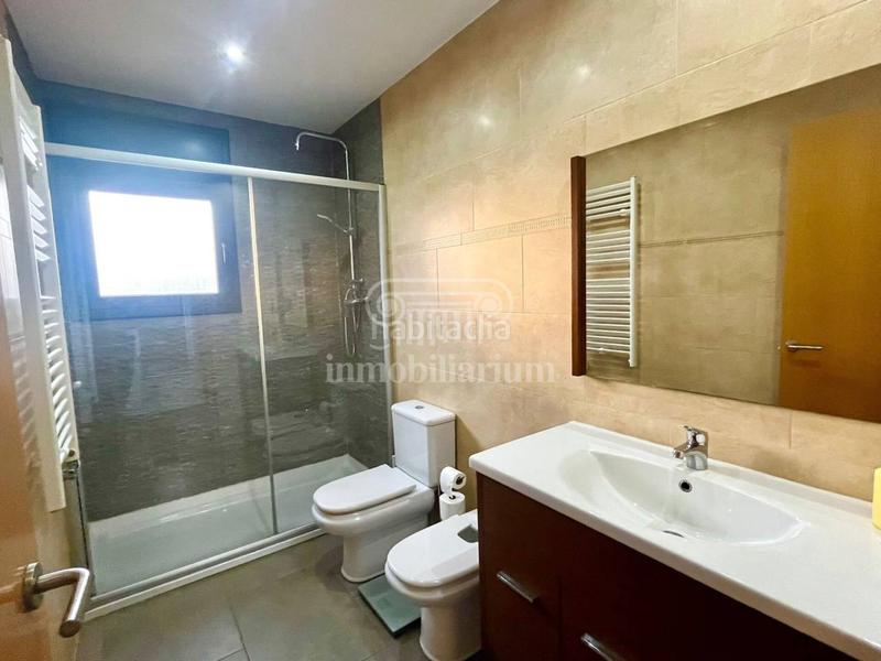 Foto c410ae49-34cc-43fc-ad68-13844178f959. Maison avec chauffage parking piscine dans Lloret Verd - Els Pinars Lloret de Mar