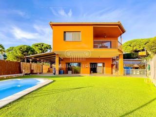 Haus in Lloret Verd - Els Pinars. Casa con vistas al mar, licencia turstica y piscina privada en