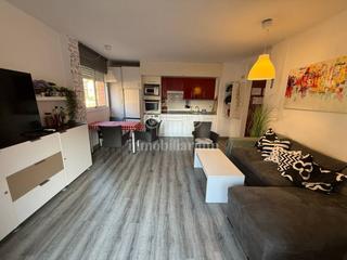 Appartement  Narcís macià i domenech. Piso con licencia turística en fenals.