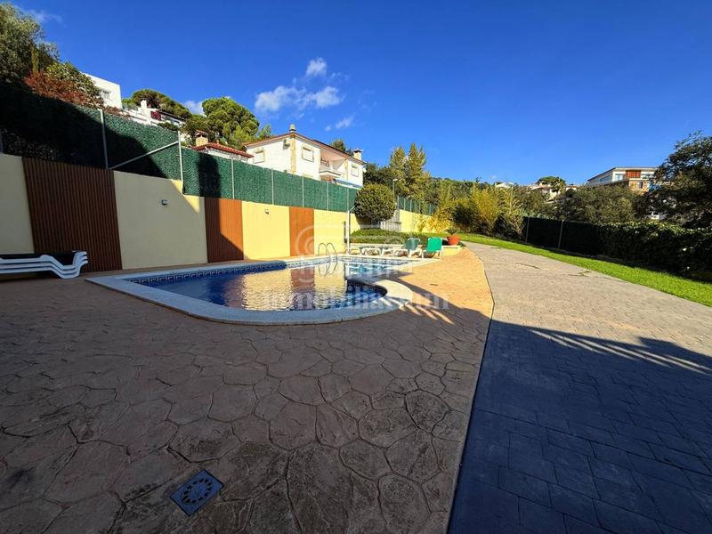 Foto 5df9734e-6d17-4f78-ab26-b83c88ad9904. Maison avec chauffage parking piscine dans Lloret Verd - Els Pinars Lloret de Mar