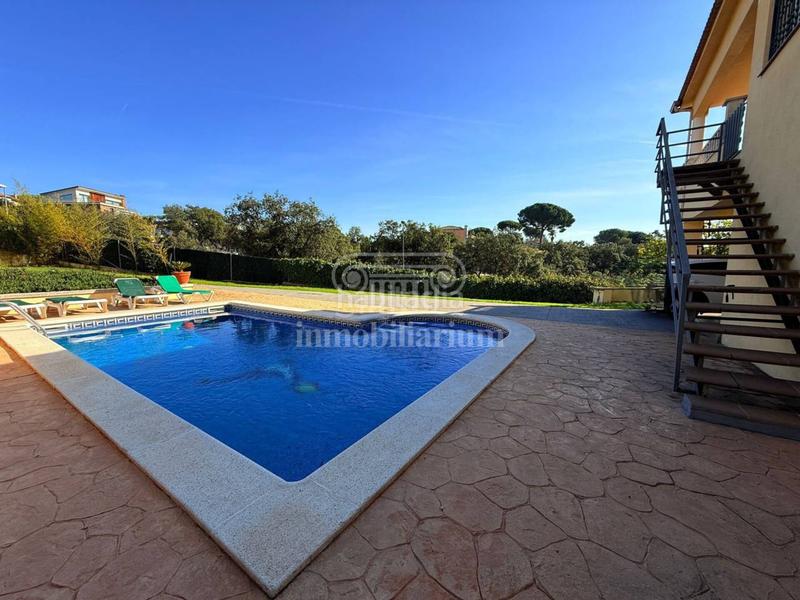 Foto 99f42da3-1d5b-4fd5-9a19-8b2cb6c91105. Maison avec chauffage parking piscine dans Lloret Verd - Els Pinars Lloret de Mar