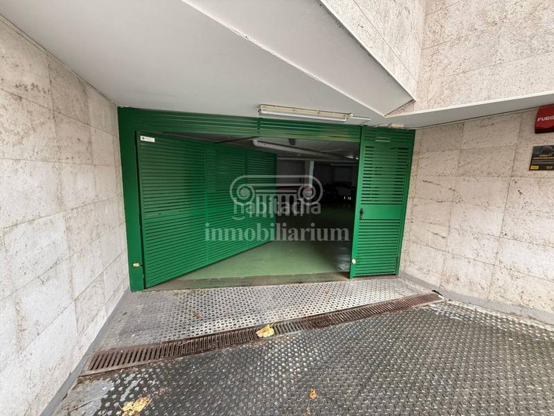 Foto 036a5e8b-1ffc-4a1d-9ffb-373da0df0150. Car parking in Fenals Lloret de Mar