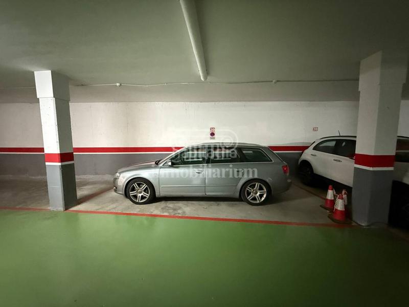 Foto 5eae8229-b1f1-4882-b790-ca8d1e7b4c57. Car parking in Fenals Lloret de Mar