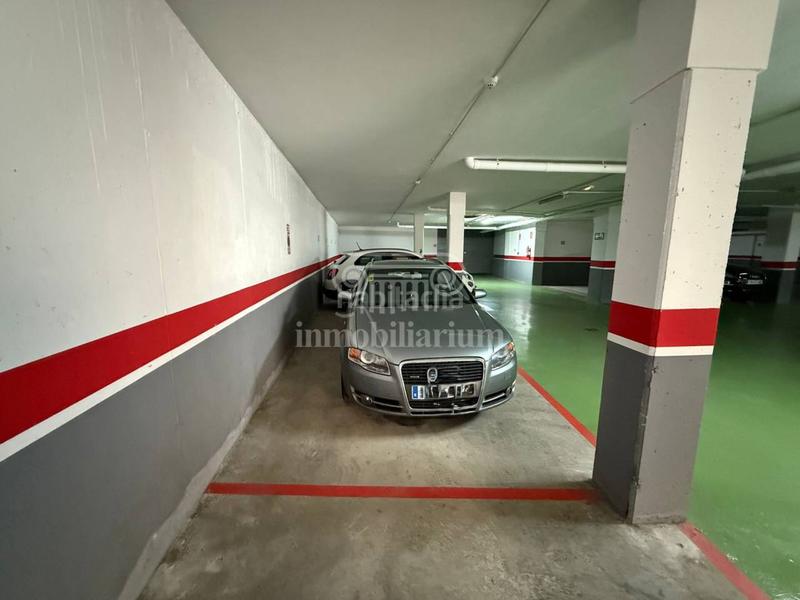 Foto c6018c17-d1bd-4149-a744-e89ac17396aa. Car parking in Fenals Lloret de Mar