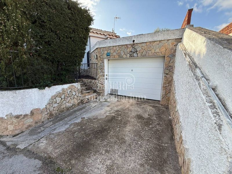 Foto bf6423bf-1d0d-4e09-85f2-795bc3841603. Xalet amb calefacció aparcament piscina a Canyelles Lloret de Mar