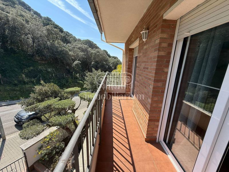 Foto 96090fa4-5a16-4405-af9f-3c5d83724ed0. Casa amb calefacció aparcament piscina a Mont Ferrant-Joan Carles I Blanes