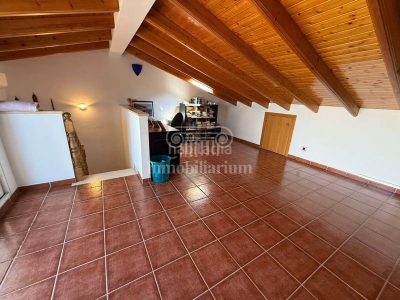Foto b17aa024-8e9e-403f-9be8-93c7b8a8ccb0. Casa amb calefacció aparcament piscina a Mont Ferrant-Joan Carles I Blanes
