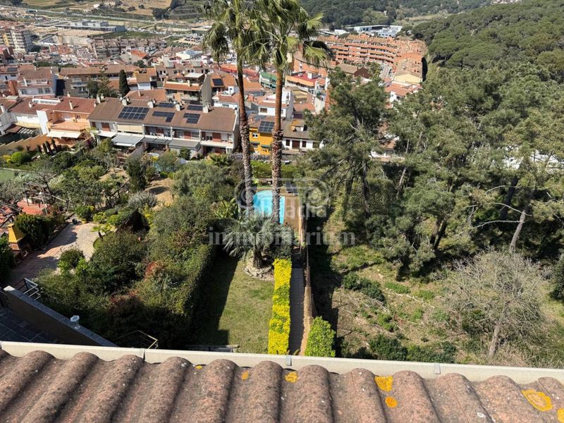 Foto b3fe21c0-6d4b-48fa-8ca0-954dfb75a1d7. Casa amb calefacció aparcament piscina a Mont Ferrant-Joan Carles I Blanes