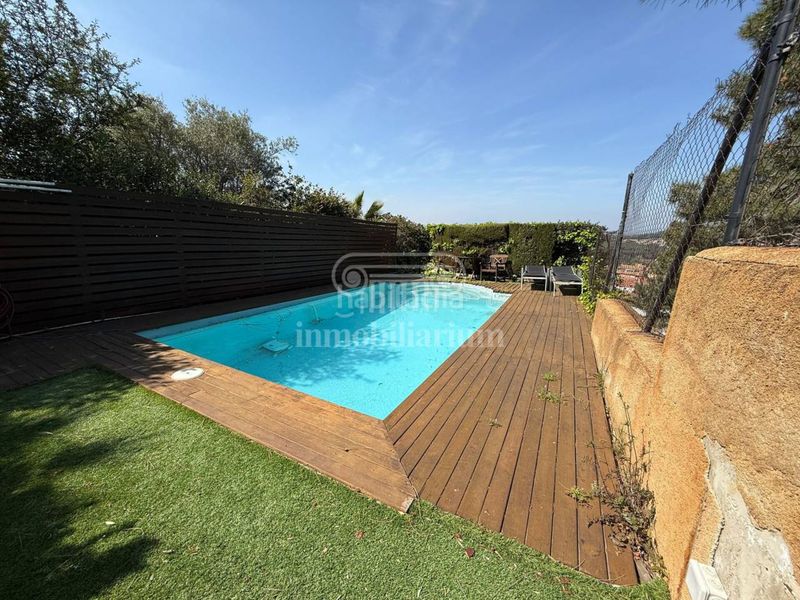 Foto e91ac112-0458-4539-a678-8c4577957b04. Casa amb calefacció aparcament piscina a Mont Ferrant-Joan Carles I Blanes