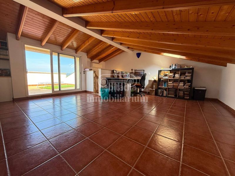 Foto f2dc675a-057c-4b85-a1c1-abba2d9da140. Casa amb calefacció aparcament piscina a Mont Ferrant-Joan Carles I Blanes
