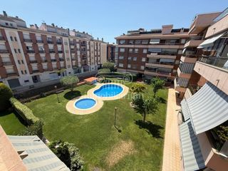 Appartement  Avenida vila de blanes. Piso de tres habitaciones en fenals a 5 min de la playa.