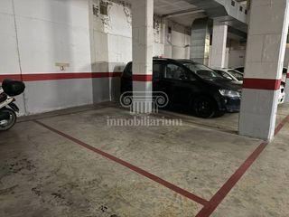 Aparcament cotxe  Calle plató. Parking en venta