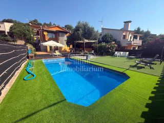 Casa  Calle juan ramón jiménez. Casa con licencia turística en tordera.