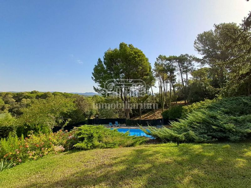 Foto 867b7309-aba0-4c08-89a0-79be04898b92. Xalet amb calefacció aparcament piscina a Santa Clotilde Lloret de Mar