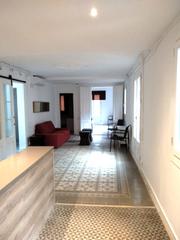Alquiler Piso  Carrer del pas de l'ensenyança. Se alquila piso reformado de 3 hab dobles y 2 baños muy luminoso