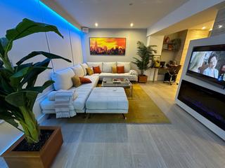Location Attique  Carrer de nicaragua. Se alquila bonito ático de 60m2 y 30m2 de terraza en les corts