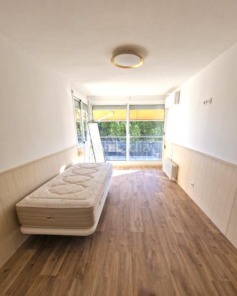 Foto 8d14814c-fbf6-40f2-af8a-afb5942885ec. Alquiler dúplex bonito duplex frente al mar con zona comunitaria con piscina e instalaciones en Gavà