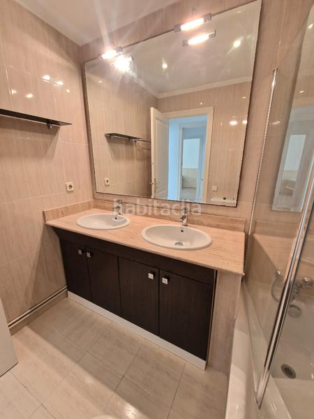 Foto 12acad48-4491-4698-b26d-ebbca3758190. Rent duplex with heating parking pool in Gava Mar Gavà