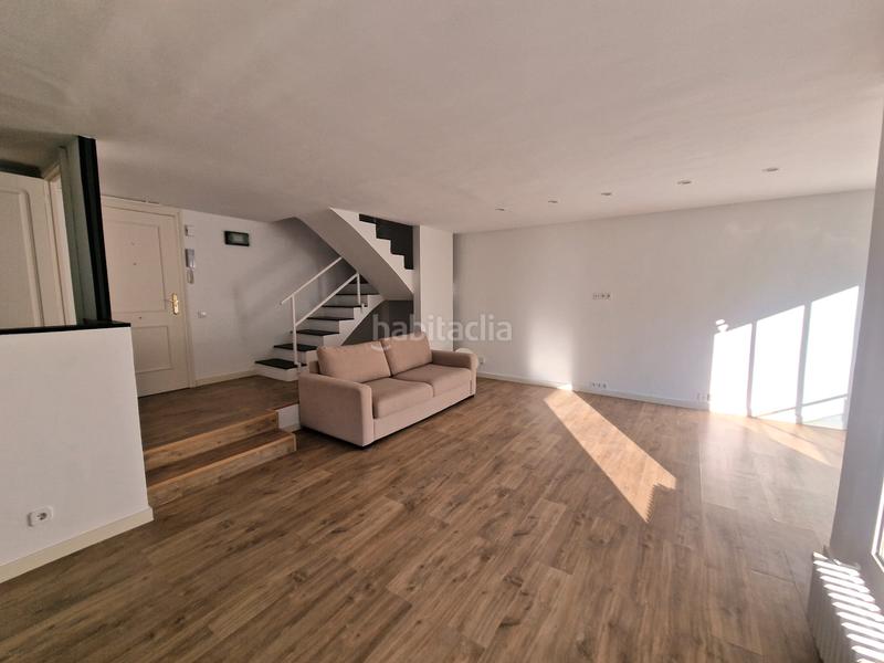 Foto 91572139-fe55-40cb-896b-fca92c3fbbab. Rent duplex with heating parking pool in Gava Mar Gavà