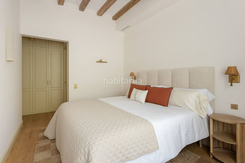 Foto bc451928-9f85-46dd-89e8-e8f9feef0193. Casa adossada amb calefacció a Calella