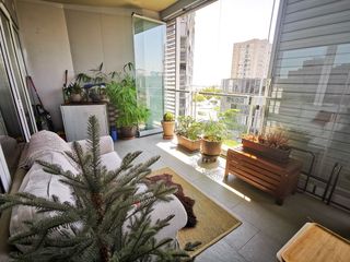 Lloguer Apartament  Passeig de garcia fària. Precioso apartamento con vistas al mar