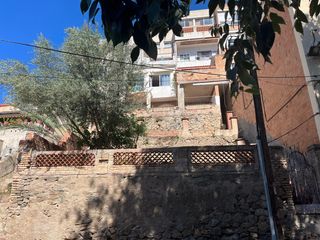 Casa adossada a Carrer de pau ferran 21. Venta casa entre medianeras en el coll gracia a estrenar