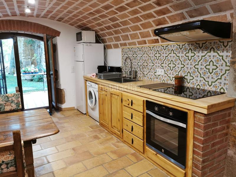 Foto cdb14ee4-a2c3-439b-883f-6db16f171bf7. Casa espectacular masía del siglo xiv y xv en Viladamat