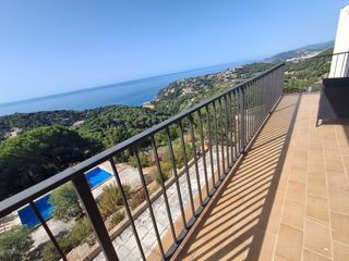 Lloguer Casa  Versalles. Espaciosa casa con vistas al mar y montaña