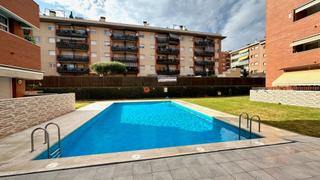 Dplex  Narcis macia i domenech. Bonito dplex con 3 habitaciones y plaza de parking  trastero