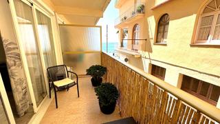 Apartament  Joan durall. Bonito piso en primera linea del mar