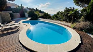 Xalet  Llevant. Elegante villa con impresionantes vistas al mar y montaa en roc