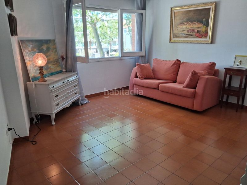 Foto a21ac68d-d2af-4e7d-9c7d-ee4ed3a57428. Estudi amb piscina a Centre Lloret de Mar