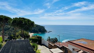 Chalet  Holanda. Espectacular villa de estilo mediteranio con vistas al mar en la