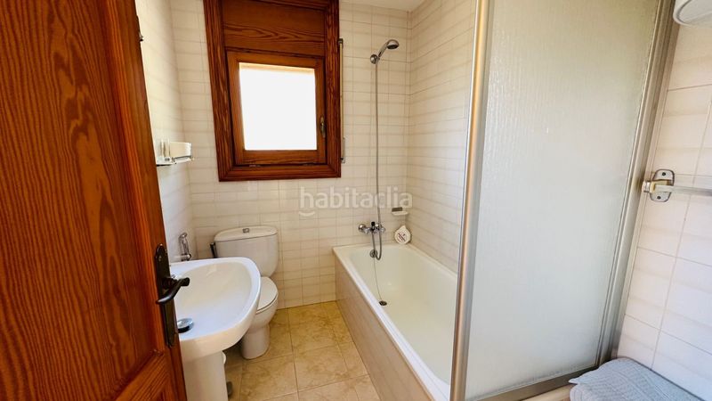 Foto fe5a6478-a151-4956-a9db-357c6ae4ca03. Xalet amb calefacció piscina a Canyelles Lloret de Mar