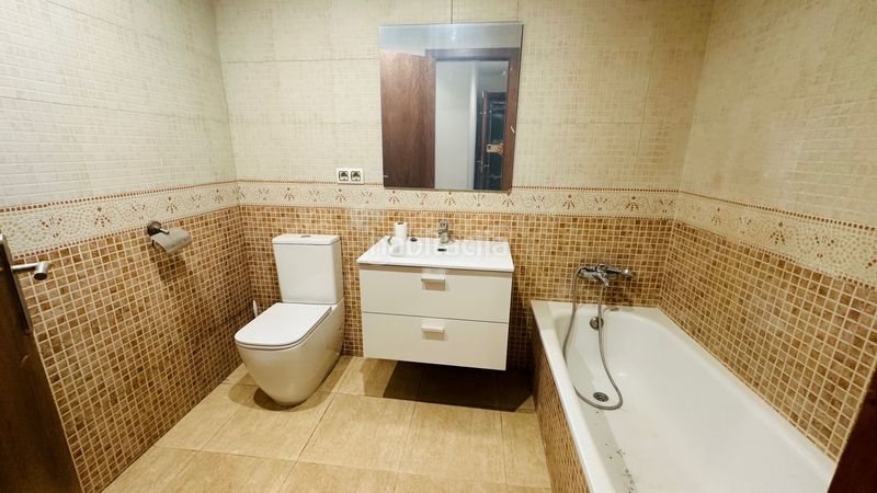 Foto 438cb10d-2500-4ff7-8f0f-04471f9d3e0c. Apartament amb calefacció a Centre Lloret de Mar