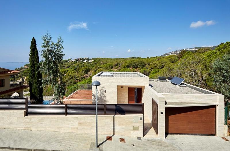 Foto 86d44ef1-c783-4115-8d62-9012c04a14e1. Xalet amb calefacció piscina a Canyelles Lloret de Mar