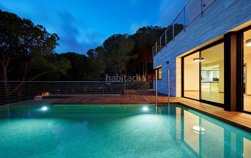 Foto cd103d04-125e-4f08-9c72-23f0e6eeab2a. Xalet amb calefacció piscina a Canyelles Lloret de Mar