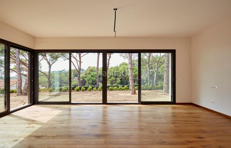 Foto e14295ec-3e33-450e-8b07-23b50c45f105. Xalet amb calefacció piscina a Canyelles Lloret de Mar