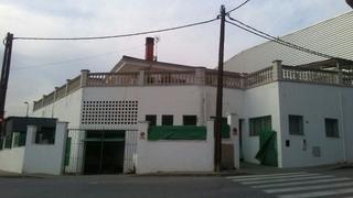 Maison à Mas Florit-Ca la Guidó. Vivienda de 7 dormitorios con apartamento individual y negocio p
