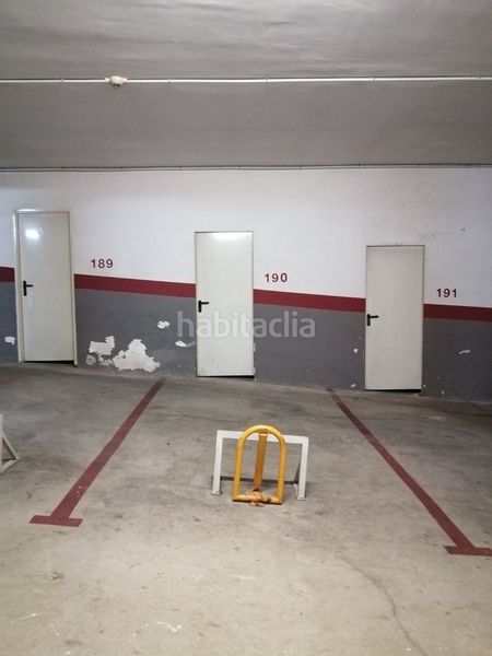 Foto 993c6fc8-5009-432a-8e38-1695e56080e2. Aparcament cotxe a Fenals Lloret de Mar